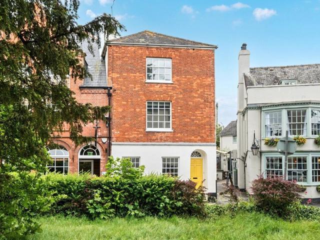 House for sale in Watergate, Devon
