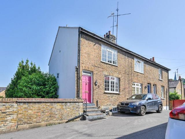 House for sale in Harrow On The Hill, Greater London