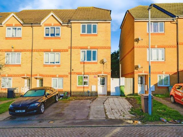 House for sale in Farley Hill, Spring Park