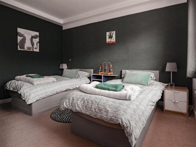 House for sale in Bohemia, Guestling Green