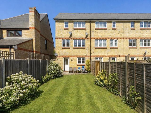 House for sale in London Borough of Lewisham, Greater London
