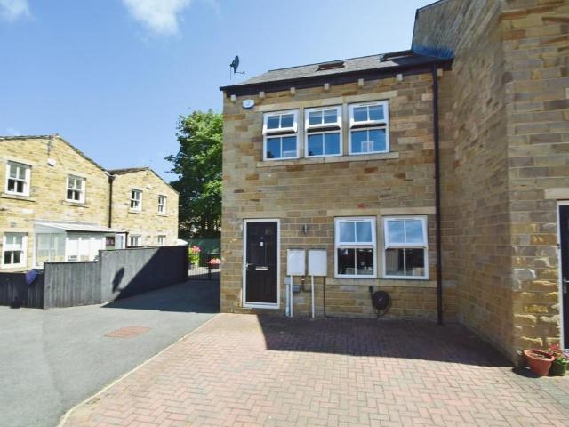 House for sale in West Yorkshire