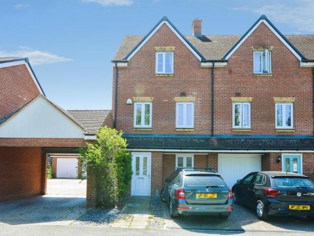 House for sale in Bushey