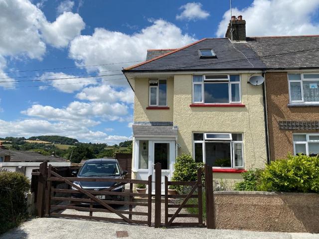 House for sale in Weir Quay, Devon