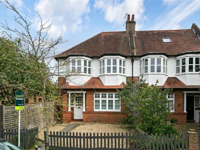House for sale in Hampton Wick, Greater London