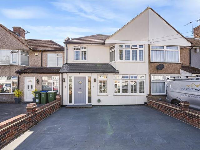 House for sale in Blackfen, Greater London