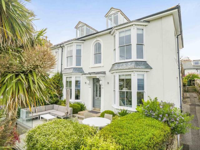 House for sale in Penbeagle, Cornwall