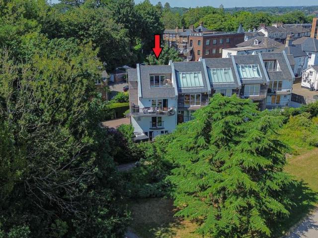 House for sale in Perryfields, West Sussex