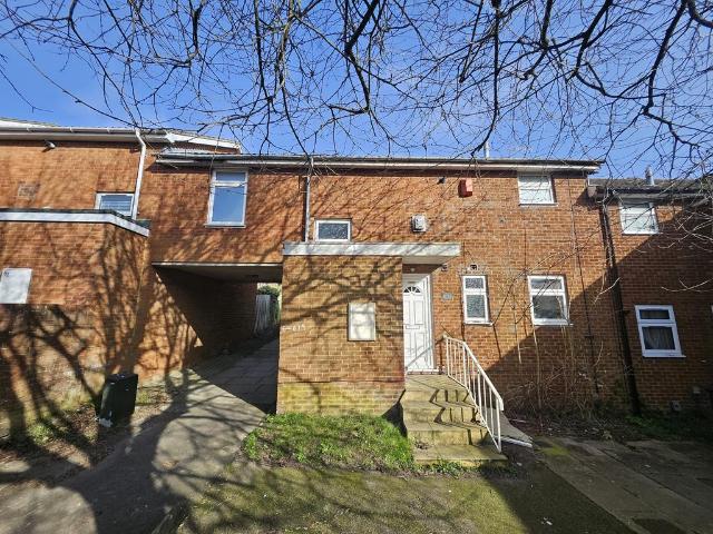 House for sale in Marsh Farm, Luton