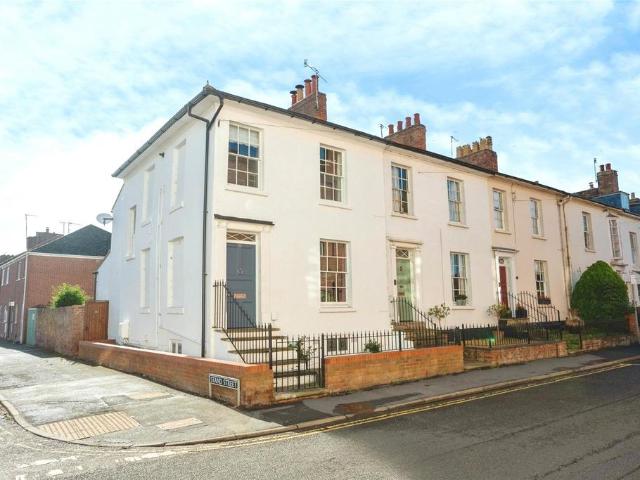 House for sale in Cliff Hill, Warwick