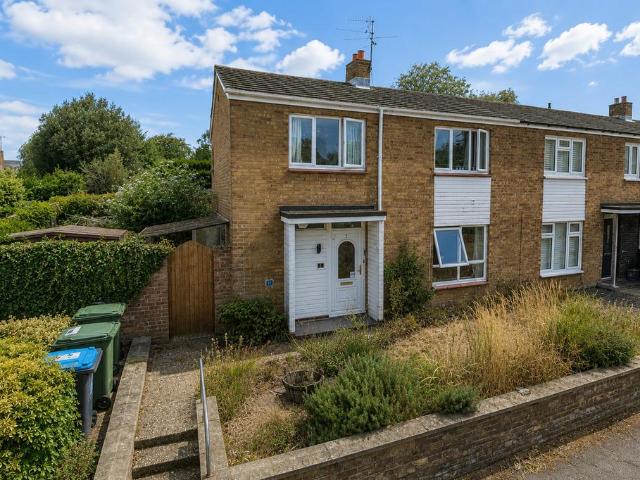 House for sale in Pouchen End, Hertfordshire