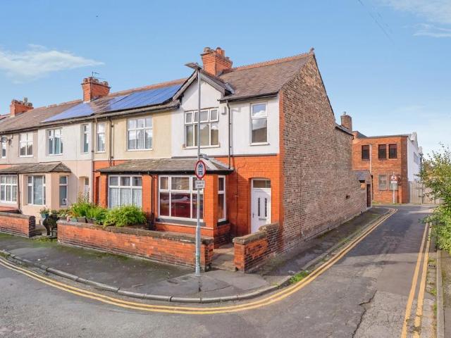 House for sale in Wilderspool, Warrington