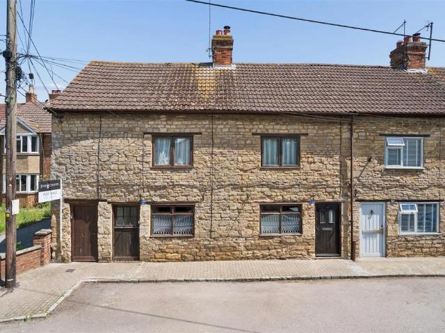 House for sale in Olney