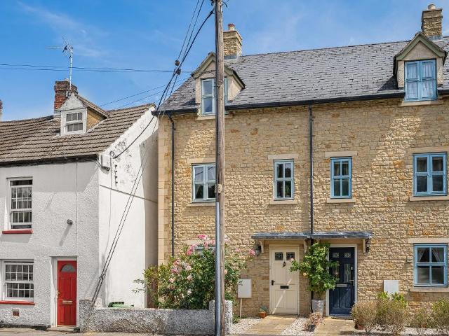 House for sale in Dursley, School House