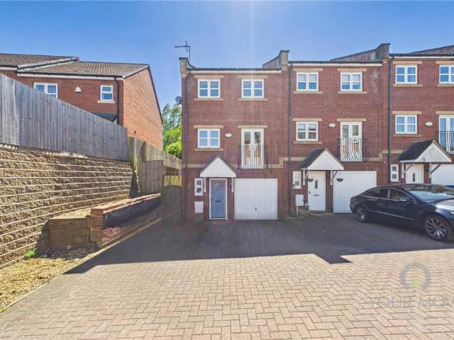 House for sale in Northampton, Northamptonshire