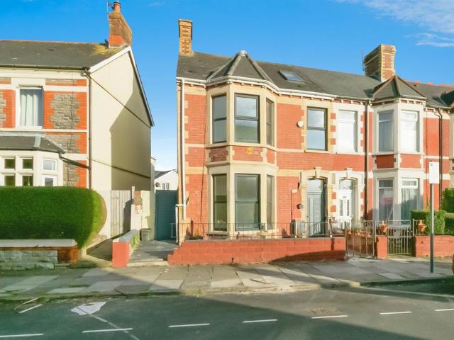 House for sale in Gibbonsdown, Barry