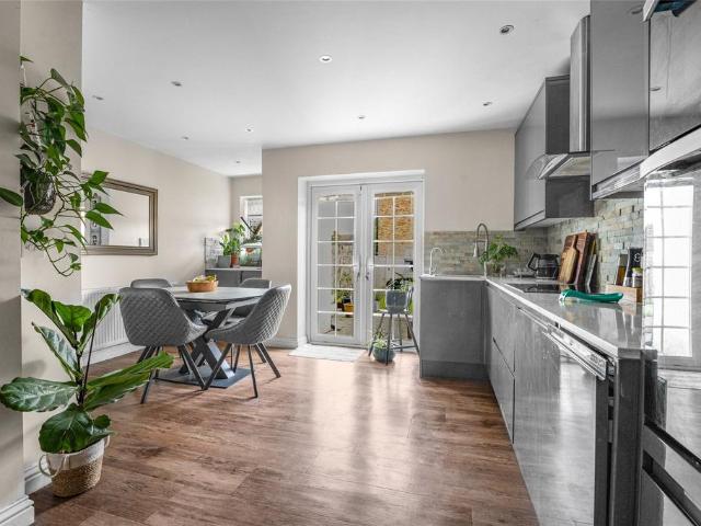 House for sale in Kingswood, North Watford