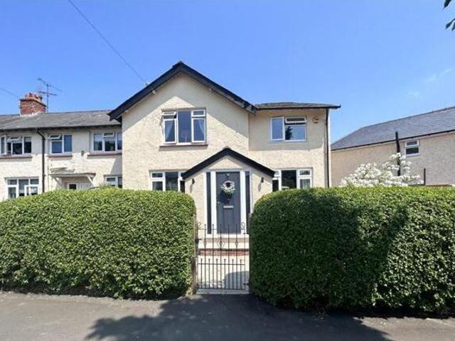 House for sale in Aldershot, Hampshire