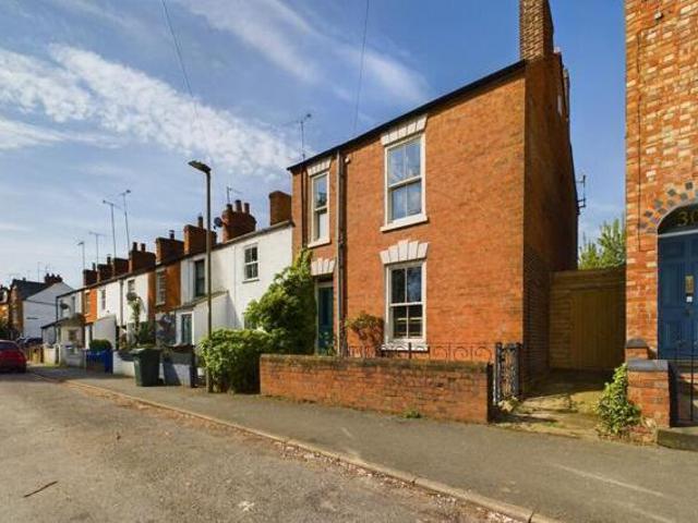House for sale in Evershot, Oxfordshire