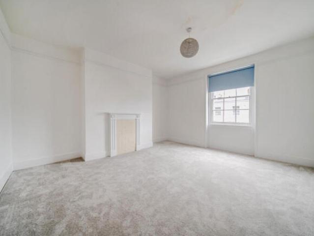 Cottage for sale in Montpellier, Golden Valley