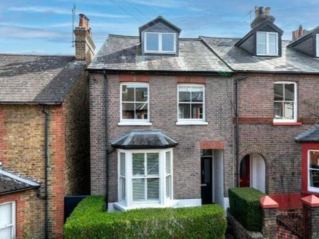 House for sale in Ashlyns Estate, Pouchen End
