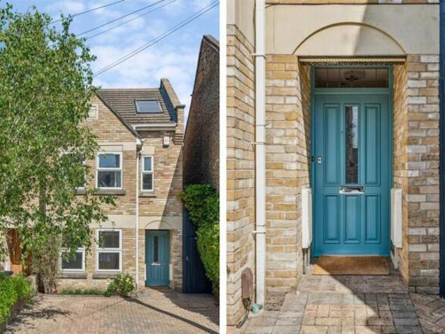 Cottage for sale in Cat Hill