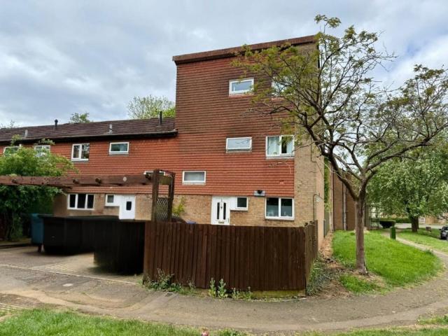 Terraced House for sale in Southfields