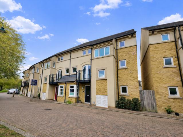 Cottage for sale in Hampton Green, Cambridgeshire