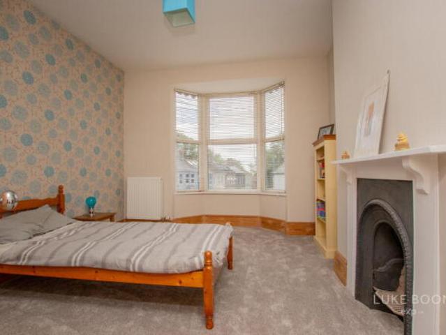 Cottage for sale in Mount Wise