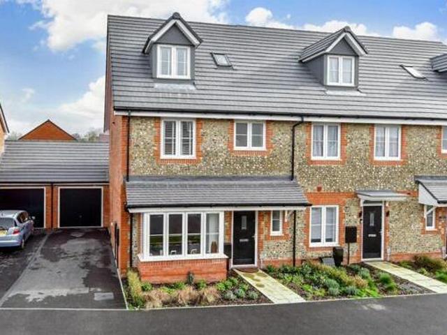House for sale in Littlecote, West Sussex