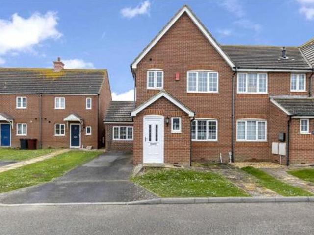 House for sale in Littlecote, West Sussex
