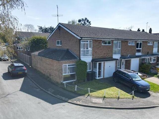 House for sale in Chigwell, Epping
