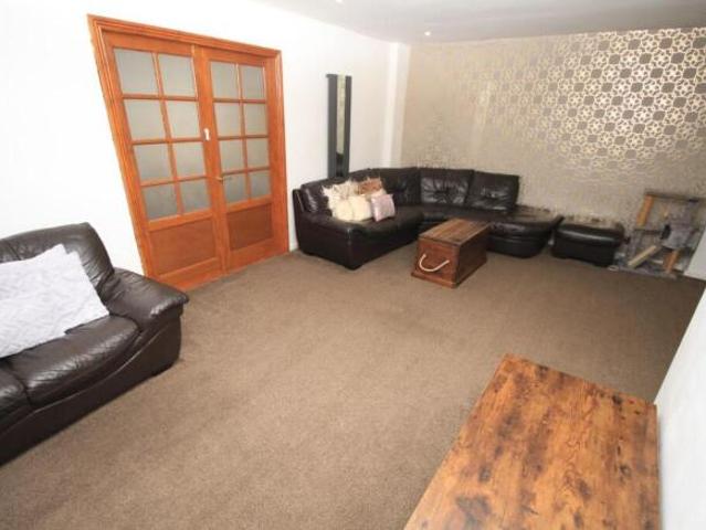 Cottage for sale in Cottingley, West Yorkshire