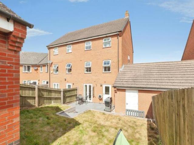 Cottage for sale in Hamilton, Leicester