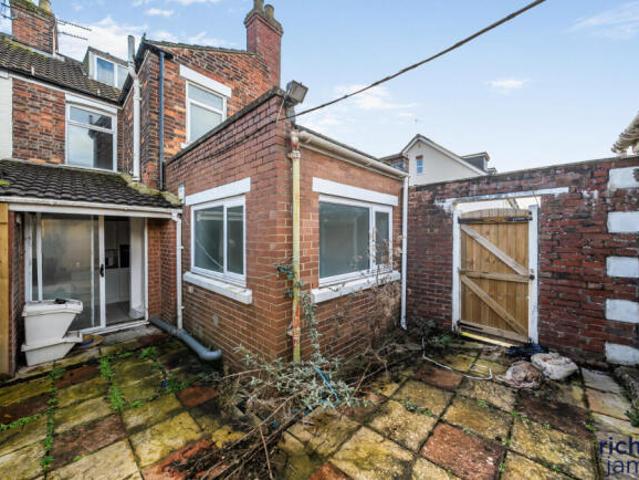 Cottage for sale in Midway, Kent