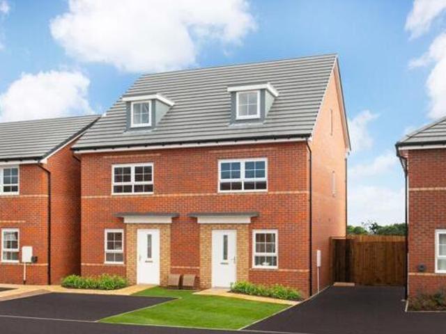 House for sale in Hanging Heaton, Dewsbury