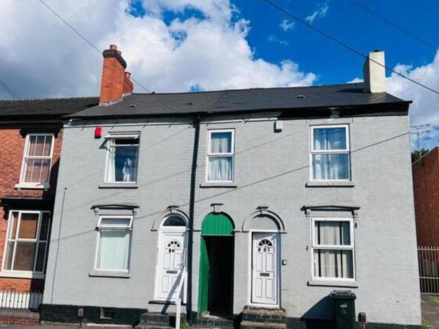 House for sale in Dixons Green, West Midlands