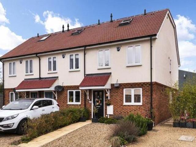 House for sale in The Butts, Kent