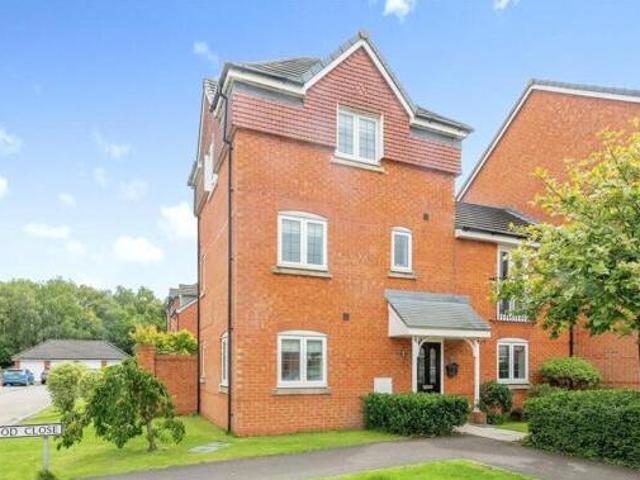 House for sale in Rossmore, Cheshire