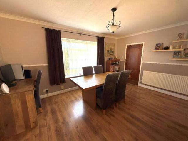 Cottage for sale in Luton