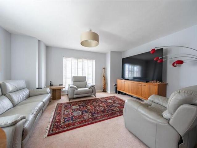 Cottage for sale in Midway, Kent