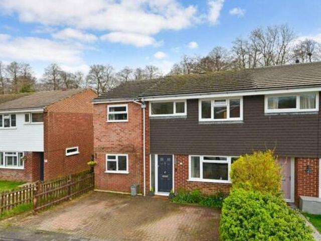 House for sale in Farncombe, Waverley