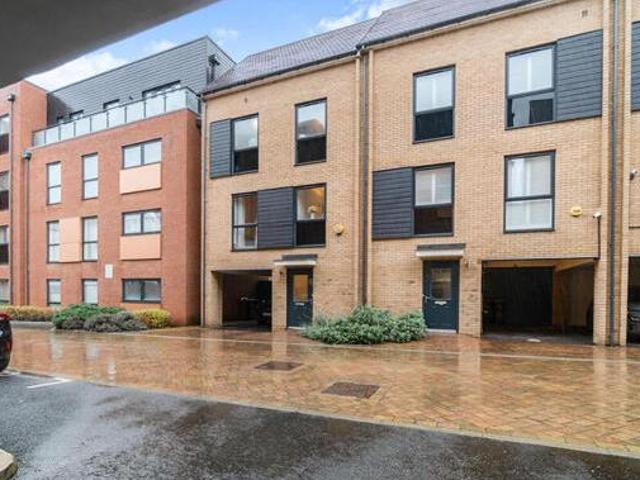 House for sale in Surrey