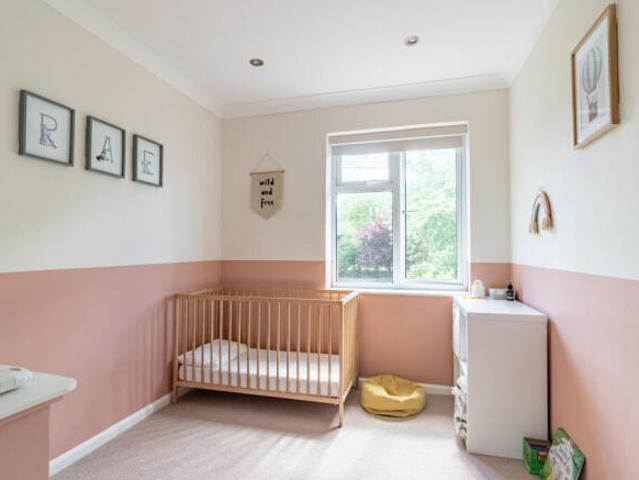 Cottage for sale in St Albans, Five Acres