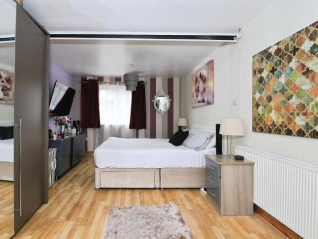 Cottage for sale in Bringhurst