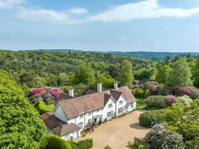 House for sale in Fole, Surrey