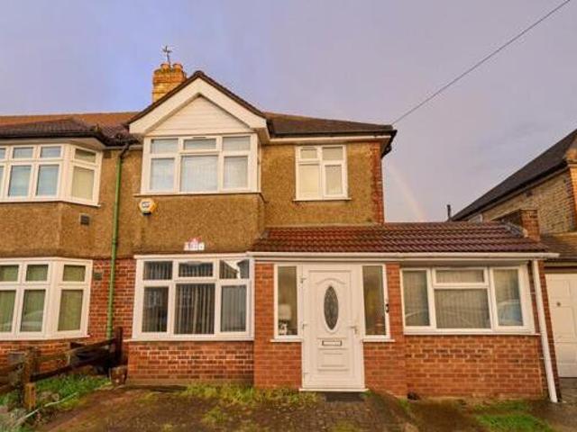 House for sale in Greater London