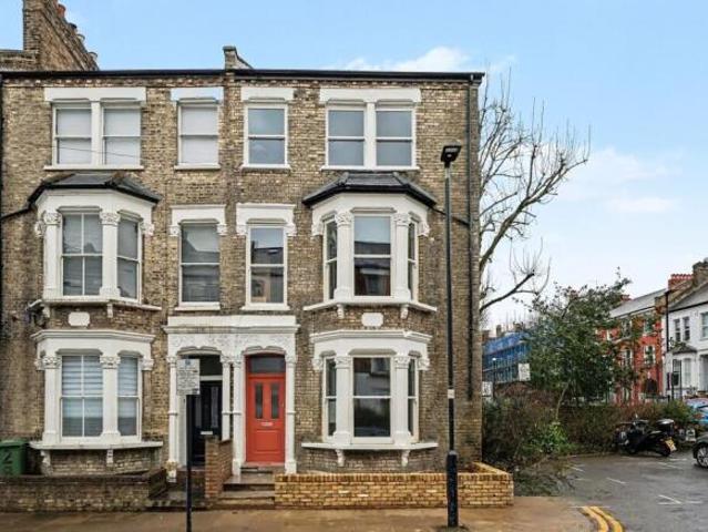 Cottage for sale in Cat Hill