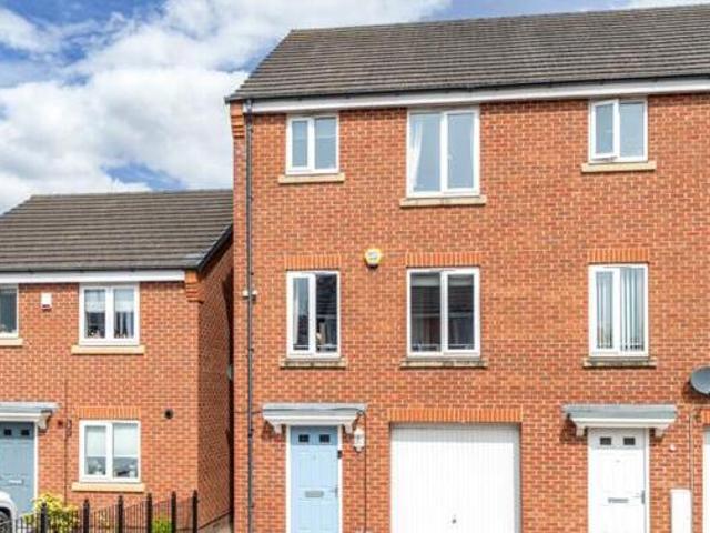 House for sale in Brierley Hill, West Midlands