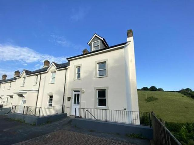 House for sale in Launceston, Cornwall